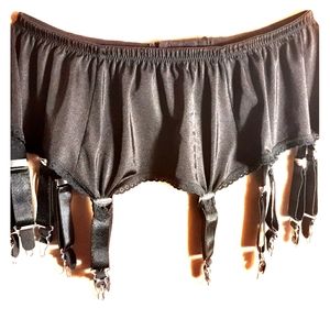 Nylon Dream garter belt plus size black